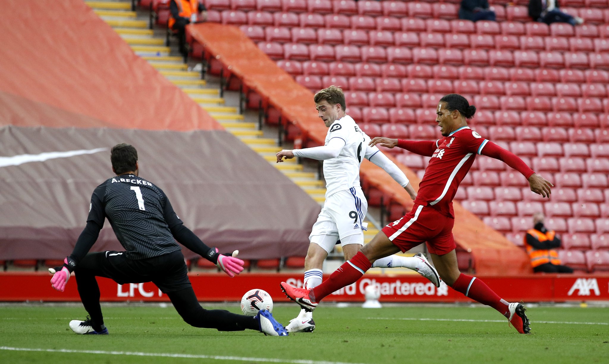 体型使他在 体型使他在